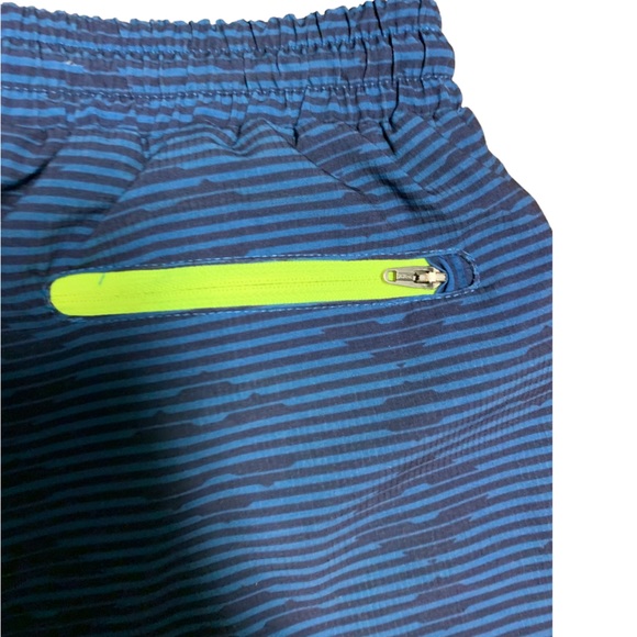 Eddie Bauer Boys Hybrid Shorts Size M (10/12) - Picture 4 of 6